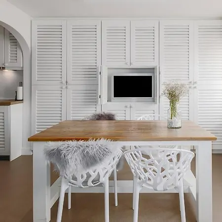 Patsy - Cosy Appt Met Prive-tuin Op 5 Min Wandelen Het 아파트